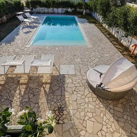 Con Piscina Seychelles Del Salento
